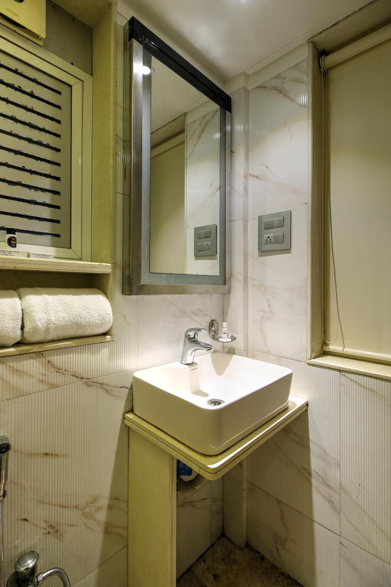 Hotel Mumbai House Juhu, Santacruz West, Bombay Habitación foto